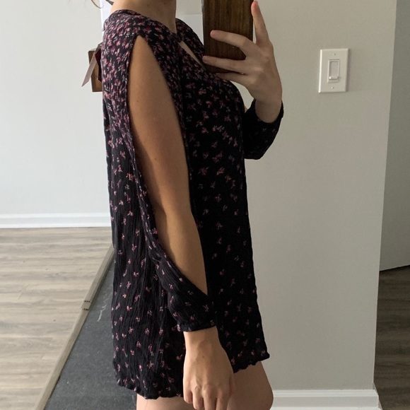 Xhilaration Womans Floral Tent Dress. Size Medium - Picture 13 of 14